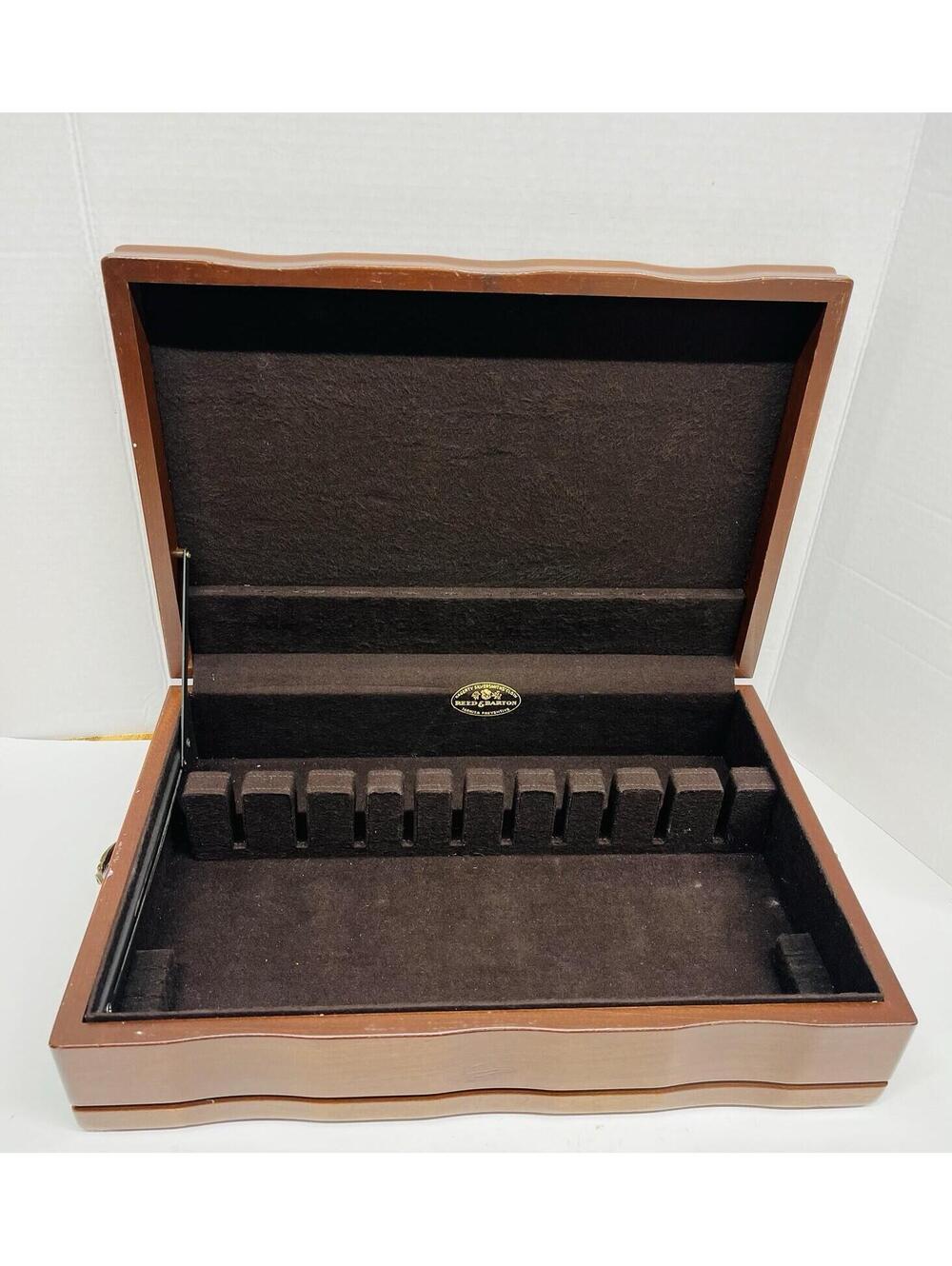 Reed & Barton Anti-Tarnish Eureka Wooden Silverware Flatware Storage Chest Box